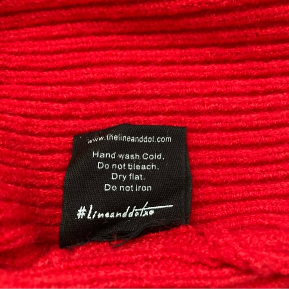 Line + Dot Red Ribbed Alder Sweater - Picture 9 of 10